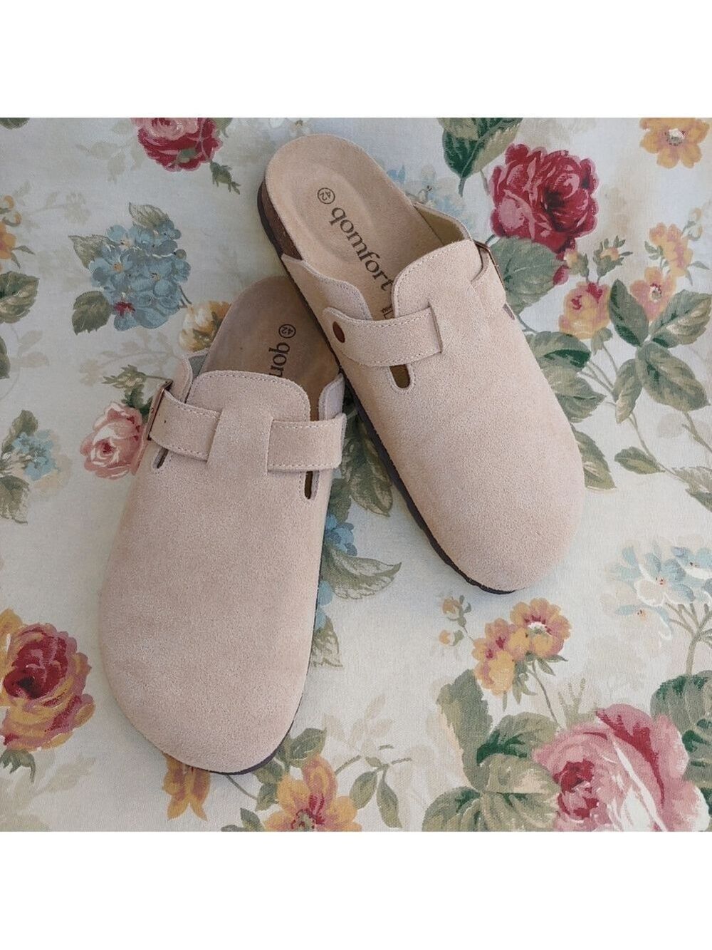 Qomfort Suede Tan Leather Clogs Slip-On Shoes Women's size US 10 Euro 42 NWOT
